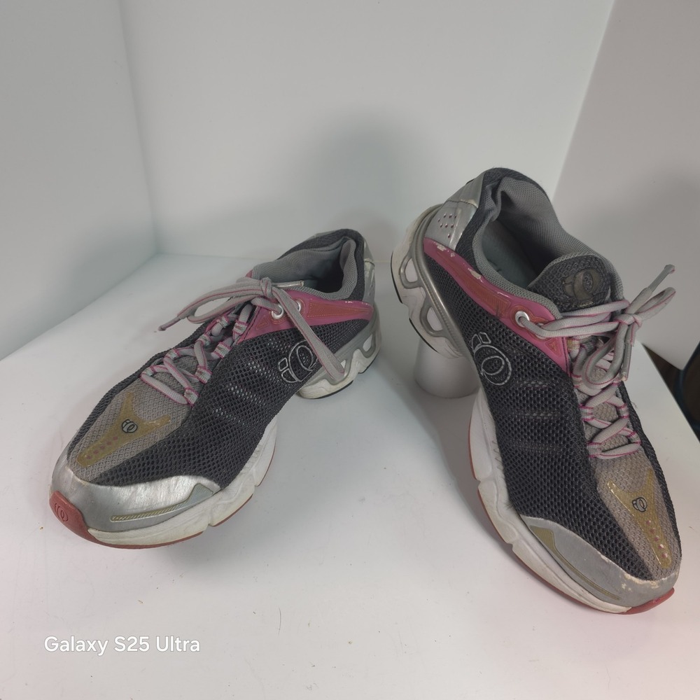 Pearl Izumi Running Shoes Grey Pink Women's Size 8.5